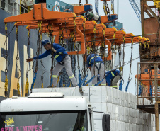  Klabin exporta sua maior carga pelo Porto de Paranaguá
