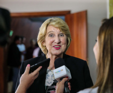 O Governo do Estado libera nesta quinta-feira (14) mais R$ 25 milhões para a continuidade das obras do Hospital da Criança de Maringá (Noroeste). A solenidade acontece na prefeitura de Maringá, com as presenças do Secretário do Desenvolvimento Urbano e Obras Públicas ? JoãoCarlos Ortega,  Secretário de Saúde ? Beto Preto, o Prefeito de Maringá, Ulisses Maia. Na foto, Deise Kusztra, presidente da OMF.Maringá, 14/11/2019 -  Foto: Geraldo Bubniak/AEN