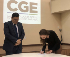 Novos servidores passam a integrar o quadro da Controladoria-Geral do Estado. Eles já começaram a capacitação para conhecer em detalhes as atividades de combate à corrupção desenvolvidas pelas coordenadorias da CGE. Foto: Divulgação/CGE