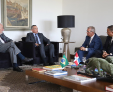 O Governo do Paraná estabeleceu os primeiros contatos para uma futura parceria com a República Dominicana