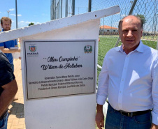 O Governo do Estado entregou nesta quinta-feira (21) em quatro municípios das Regiões dos Campos Gerais, Norte e Noroeste editais de licitação e inaugurou obras no valor total de R$ 6