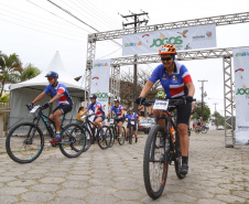 CICLOTURISMO – É uma forma de turismo que utiliza como transporte a bicicleta, sem percurso ou tempo específico. Os passeios costumam ser realizados em grupos e são maneiras mais econômicas de explorar a natureza. Foto: José Fernando Ogura/AEN