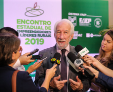 O governador em exercício, Darci Piana participa do Encontro Estadual de Empreendedores e Líderes Rurais no Expotrade Pinhais, na Região Metropolitana de Curitiba.    Curitiba, 22/11/2019 -  Foto: Geraldo Bubniak/AEN