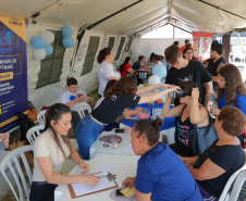 A segunda edição da Feira da Cidadania levou a moradores do tradicional bairro de Santa Felicidade, em Curitiba, diversos serviços gratuitos nesta sexta-feira (22). O destaque do evento foi o Mutirão de Emprego, encaminhou mais de 1,8 mil pessoas para vagas de trabalho. Foto: Divulgação/SEJUF
