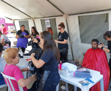 A segunda edição da Feira da Cidadania levou a moradores do tradicional bairro de Santa Felicidade, em Curitiba, diversos serviços gratuitos nesta sexta-feira (22). O destaque do evento foi o Mutirão de Emprego, encaminhou mais de 1,8 mil pessoas para vagas de trabalho.. Foto: Divulgação/SEJUF
