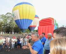 Aventura e Natureza, em Ribeirão Claro. Participaram: prefeito de Ribeirão Claro, Mario Augusto Pereira; diretor superintendente de Espotes, Hélio Wirbiski; diretor presidente do ITCG, Mozarte de Quadros Junior;   entre outros.Ribeirão Claro, 23-11-19.Foto: Arnaldo Alves / AEN.