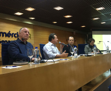 O Conselho Paranaense de Turismo (Cepatur) promoveu nesta segunda feira (25), sua 78° reunião ordinária. O encontro, realizado no auditório da Fecomércio, em Curitiba, foi aberto pelo presidente do Conselho, Antônio Azevedo, e o secretário do Desenvolvimento Sustentável e do Turismo, Márcio Nunes, falou sobre o desafio que é comandar. Foto: Edson Thomaz/SEDEST