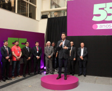 A Celepar comemorou nesta quarta-feira, 27 de novembro, 55 anos de história dedicada a facilitar a vida do cidadão paranaense. No evento de comemoração, com a presença do vice-governador Darci Piana, foi anunciado mais um projeto inovador, o CeleparLand, e também apresentada a nova identidade visual da empresa. Curitiba, 27/11/2019- Foto: Ari Dias/AEN