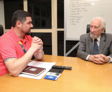 A Celepar comemorou nesta quarta-feira, 27 de novembro, 55 anos de história dedicada a facilitar a vida do cidadão paranaense. No evento de comemoração, com a presença do vice-governador Darci Piana, foi anunciado mais um projeto inovador, o CeleparLand, e também apresentada a nova identidade visual da empresa. Curitiba, 27/11/2019- Foto: Ari Dias/AEN
