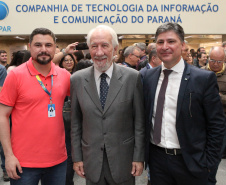 A Celepar comemorou nesta quarta-feira, 27 de novembro, 55 anos de história dedicada a facilitar a vida do cidadão paranaense. No evento de comemoração, com a presença do vice-governador Darci Piana, foi anunciado mais um projeto inovador, o CeleparLand, e também apresentada a nova identidade visual da empresa. Curitiba, 27/11/2019- Foto: Ari Dias/AEN