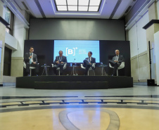 O governador Carlos Massa Ratinho Junior apresentou nesta quarta-feira (27), na Bolsa de Valores de São Paulo, as oportunidades de investimentos no Paraná. Ele destacou os potenciais do Estado, a moderna legislação sobre Parcerias Público-Privadas (PPPs) e o novo programa de concessão de rodovias, que vai abranger 4,1 quilômetros de estradas.Foto: José Fernando Ogura/AEN