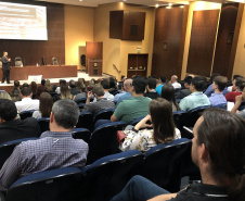 A Lei Geral de Proteção de Dados (LGPD) entra plenamente em vigor em agosto do próximo ano e exigirá adequações. Para esclarecer os reflexos da lei nas operações diárias do governo estadual, a Controladoria-Geral do Estado (CGE), em parceria com a Celepar, reuniram especialistas no assunto e servidores de diversos órgãos estaduais para debaterem as mudanças exigidas por essa legislação. O encontro foi terça-feira (26). Foto:CGE