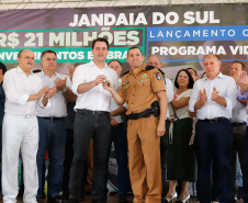 O município de Jandaia do Sul, no Vale do Ivaí, receberá uma série de ações do Governo do Estado nas áreas da saúde, segurança, saneamento, esporte, desenvolvimento urbano e para a sinalização de trânsito. Os investimentos somam R$ 21 milhões e foram confirmados pelo governador Carlos Massa Ratinho Junior nesta quinta-feira (28), em evento no município.