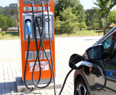 Copel publica norma para recarga de veículos elétricos