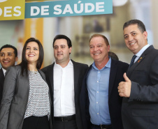 O governador Carlos Massa Ratinho Junior autorizou nesta terça-feira (3) o repasse de R$ 78 milhões para hospitais filantrópicos. Os recursos são destinados a obras (R$ 44,5 milhões) e equipamentos (R$ 33,5 milhões). É o maior pacote financeiro unificado da história às instituições, que atendem mais de 50% dos pacientes do Sistema Único de Saúde (SUS) no Paraná. Curitiba,03/12/2019 Foto:Jaelson Lucas / AEN