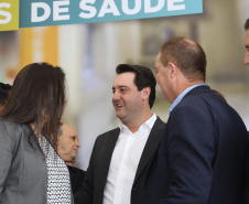 O governador Carlos Massa Ratinho Junior autorizou nesta terça-feira (3) o repasse de R$ 78 milhões para hospitais filantrópicos. Os recursos são destinados a obras (R$ 44,5 milhões) e equipamentos (R$ 33,5 milhões). É o maior pacote financeiro unificado da história às instituições, que atendem mais de 50% dos pacientes do Sistema Único de Saúde (SUS) no Paraná. Curitiba,03/12/2019 Foto:Jaelson Lucas / AEN