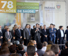 O governador Carlos Massa Ratinho Junior autorizou nesta terça-feira (3) o repasse de R$ 78 milhões para hospitais filantrópicos. Os recursos são destinados a obras (R$ 44,5 milhões) e equipamentos (R$ 33,5 milhões). É o maior pacote financeiro unificado da história às instituições, que atendem mais de 50% dos pacientes do Sistema Único de Saúde (SUS) no Paraná. Curitiba,03/12/2019 Foto:Jaelson Lucas / AEN