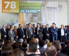 O governador Carlos Massa Ratinho Junior autorizou nesta terça-feira (3) o repasse de R$ 78 milhões para hospitais filantrópicos. Os recursos são destinados a obras (R$ 44,5 milhões) e equipamentos (R$ 33,5 milhões). É o maior pacote financeiro unificado da história às instituições, que atendem mais de 50% dos pacientes do Sistema Único de Saúde (SUS) no Paraná. Curitiba,03/12/2019 Foto:Jaelson Lucas / AEN