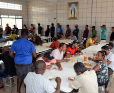 Representantes da Superintendência Geral de Diálogo e Interação Social (Sudis) visitaram nesta terça-feira (3), em Maringá, entidades carentes com o objetivo de fortalecer e atender as demandas de todos os setores da sociedade, principalmente dos mais necessitatos. Foto: Nelson/SUDIS