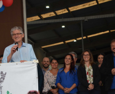 O secretário estadual da Agricultura e do Abastecimento, Norberto Ortigara, participou nesta quinta-feira (05) da inauguração do Armazém da Família em Campo Magro. Esta é a décima unidade implantada na Região Metropolitana de Curitiba, viabilizada por meio de parceria entre a Prefeitura da Capital, responsável pelo programa, e o município.Foto:SEAB