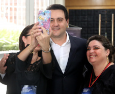 O governador Carlos Massa Ratinho Junior afirmou nesta quinta-feira (5) que a modernização do Estado passa pelo papel de fiscalização do Ministério Público do Paraná (MPPR) e pela construção de políticas conjuntas de atendimento social. Ele participou do Congresso Estadual do MPPR e de uma sessão plenária sobre planejamento estratégico do órgão, que acontecem em Curitiba.Foto Gilson Abreu/AEN