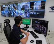 O Governador Carlos Massa Ratinho Junior e o ministro da Justiça e Segurança Pública, Sergio Moro, inauguram nesta segunda-feira (16),  em Foz do Iguaçu, as operações do Fronteira Tech  na Ponte Internacional da Amizade, que liga Foz do Iguaçu/PR à Ciudad del Este/PY. A iniciativa promover o uso de tecnologias digitais com foco na segurança pública. Foz do Iguaçu, 16/12/2019 -  Foto: Geraldo Bubniak/AEN