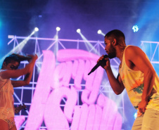Show de Jerry Smith reúne mais de 20 mil em Matinhos. Foto:SESP
