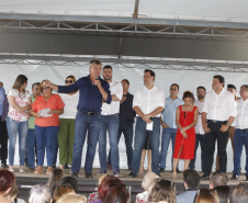 O governador Carlos Massa Ratinho Junior entrega 200 casas a famílias de Jaguariaíva.  Foto: Gilson Abreu/AEN