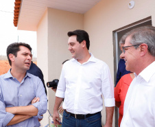 O governador Carlos Massa Ratinho Junior entrega  200 casas a famílias de Jaguariaíva. 