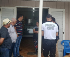 Polícia Civil participa de ação comunitária em Guaratuba. Foto: Polícia Civil