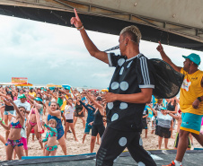 Em um mês de operação, o Verão Maior 2019/2020 apresentou a maior programação de entretenimento do litoral do estado da história. Cerca de 90 mil pessoas alcançadas pelos shows do Palco Verão Maior, além de outras milhares beneficiadas com mais serviços de saúde, segurança, saneamento e lazer.Foto: Esporte Paraná