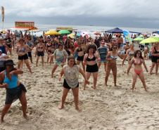 Em um mês de operação, o Verão Maior 2019/2020 apresentou a maior programação de entretenimento do litoral do estado da história. Cerca de 90 mil pessoas alcançadas pelos shows do Palco Verão Maior, além de outras milhares beneficiadas com mais serviços de saúde, segurança, saneamento e lazer.Foto: Esporte Paraná