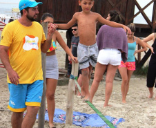Em um mês de operação, o Verão Maior 2019/2020 apresentou a maior programação de entretenimento do litoral do estado da história. Cerca de 90 mil pessoas alcançadas pelos shows do Palco Verão Maior, além de outras milhares beneficiadas com mais serviços de saúde, segurança, saneamento e lazer.Foto: Esporte Paraná