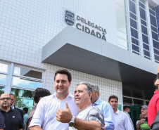 O Governador Carlos Massa Ratinho Junior inaugura nesta sexta-feira (24) a Delegacia Cidadã de Paranaguá, no Litoral. O novo prédio conta com toda estrutura adequada para atendimento ao público, com sala de plantão, investigação, cartório e demais departamentos administrativos. Os investimentos ultrapassam R$ 5 milhões.Paranaguá, 24/01/2020 -  Foto: Geraldo Bubniak/AEN