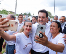 O governador Carlos Massa Ratinho Junior inaugurou nesta sexta-feira (24) a Delegacia Cidadã de Paranaguá, no Litoral do Estado. São cerca de 6,8 mil metros quadrados de área construída. É a maior unidade desse modelo que oferta atendimento especializado do Paraná. Os investimentos somaram mais de R$ 5 milhões.
