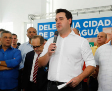 O governador Carlos Massa Ratinho Junior inaugurou nesta sexta-feira (24) a Delegacia Cidadã de Paranaguá, no Litoral do Estado. São cerca de 6,8 mil metros quadrados de área construída. É a maior unidade desse modelo que oferta atendimento especializado do Paraná. Os investimentos somaram mais de R$ 5 milhões.
