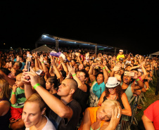 Show de Alexandre Pires em Matinhos nesta sexta-feira (24). O show é gratuitos e faz parte da programação cultural do Verão Maior e são promovidos pelo Governo do Estado em parceria com a Renault do Brasil.    Matinhos, 24/01/2020 -  Foto: Geraldo Bubniak/AEN