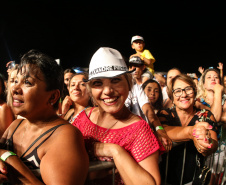 Show de Alexandre Pires em Matinhos nesta sexta-feira (24). O show é gratuitos e faz parte da programação cultural do Verão Maior e são promovidos pelo Governo do Estado em parceria com a Renault do Brasil.    Matinhos, 24/01/2020 -  Foto: Geraldo Bubniak/AEN