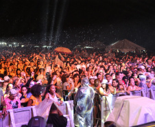 Show de Alexandre Pires em Matinhos nesta sexta-feira (24). O show é gratuitos e faz parte da programação cultural do Verão Maior e são promovidos pelo Governo do Estado em parceria com a Renault do Brasil.    Matinhos, 24/01/2020 -  Foto: Geraldo Bubniak/AEN