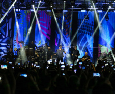 Show de Alexandre Pires em Matinhos nesta sexta-feira (24). O show é gratuitos e faz parte da programação cultural do Verão Maior e são promovidos pelo Governo do Estado em parceria com a Renault do Brasil.    Matinhos, 24/01/2020 -  Foto: Geraldo Bubniak/AEN