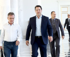 O governador Carlos Massa Ratinho Junior reúne-se com a bancada de deputados federais do Paraná, em Curitiba. 
Curitiba, 27-01-20
Foto: Arnaldo Alves / AEN.
