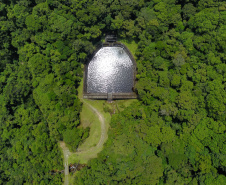 A cidade de Piraquara guarda uma riqueza incalculável para boa parte da população da Região Metropolitana de Curitiba: a sua principal fonte de água ou os chamados Mananciais da Serra. Eles são parte de uma Área de Preservação Ambiental (APA) e compõem o Parque Estadual Pico do Marumbi e o Roteiro Caminho Trentino de Piraquara, que são atrações especiais e pouco conhecidas do verão paranaense. Foto: José Fernando Ogura/AEN