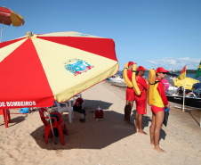 Operação Verão. Cidade de Porto rico-Pr. Foto: ARI As atividades do Verão Maior, do Governo do Estado, também estão presentes na Costa Noroeste. Os balneários do Rio Paraná, que recebem milhares de turistas, principalmente em fim de semana, contam com reforço na área de segurança, orientações e testes rápidos feitos pelas equipes da Saúde, campeonatos e atividades de esporte e lazer.Foto: Ari Dias/AEN