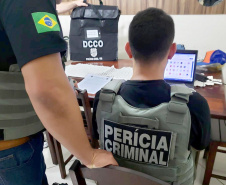 A Polícia Civil  do Paraná (PCPR) realizou operação contra fraudes em licitações públicas, na manhã desta segunda-feira (10). Dois empresários de Curitiba, que atuavam no ramo de dedetização, foram presos preventivamente. Eles são suspeitos de fraudes em diversos municípios nos estados do Paraná e Santa Catarina.  -  Curitiba, 10/02/2020  -  Foto: Divulgação Polícia Civil/SESP