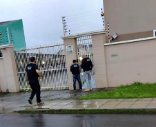 A Polícia Civil  do Paraná (PCPR) realizou operação contra fraudes em licitações públicas, na manhã desta segunda-feira (10). Dois empresários de Curitiba, que atuavam no ramo de dedetização, foram presos preventivamente. Eles são suspeitos de fraudes em diversos municípios nos estados do Paraná e Santa Catarina.  -  Curitiba, 10/02/2020  -  Foto: Divulgação Polícia Civil/SESP