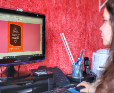 Redução em 3 pontos percentuais representa 15,4% no microcrédito normal e até 22,4% na linha Banco da Mulher Paranaense. Esse foi o segundo corte feito pela agência na gestão Ratinho Junior.
Foto: Jose Fernando Ogura/AEN