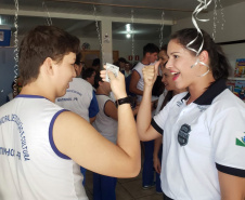 Cerca de 100 estudantes da Escola de Educação Especial Bem Me Quer, de Matinhos, tiveram a oportunidade de conhecer e interagir com os policiais.
Foto: PCPR