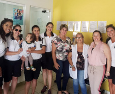Cerca de 100 estudantes da Escola de Educação Especial Bem Me Quer, de Matinhos, tiveram a oportunidade de conhecer e interagir com os policiais.
Foto: PCPR