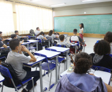 Cerca de 1.100 estudantes do Ensino Fundamental e Ensino Médio, de Sarandi, Noroeste do Paraná, são beneficiados com a nova estrutura da Escola Estadual Vereador Luiz Zanchim, inaugurada nesta sexta-feira (14), pelo governador Carlos Massa Ratinho Junior.  -  Sarandi, 14/02/2020  -  Foto: Jaelson Lucas/AEN