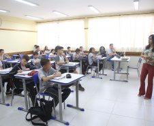 Cerca de 1.100 estudantes do Ensino Fundamental e Ensino Médio, de Sarandi, Noroeste do Paraná, são beneficiados com a nova estrutura da Escola Estadual Vereador Luiz Zanchim, inaugurada nesta sexta-feira (14), pelo governador Carlos Massa Ratinho Junior.  -  Sarandi, 14/02/2020  -  Foto: Jaelson Lucas/AEN